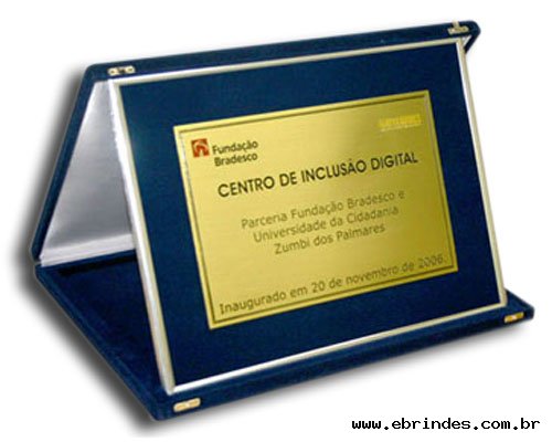 Placas de homenagens